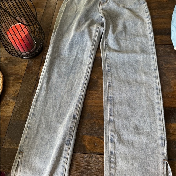 Meshki denim jeans straight leg slit at bottom size 8 like new condition - Picture 6 of 6